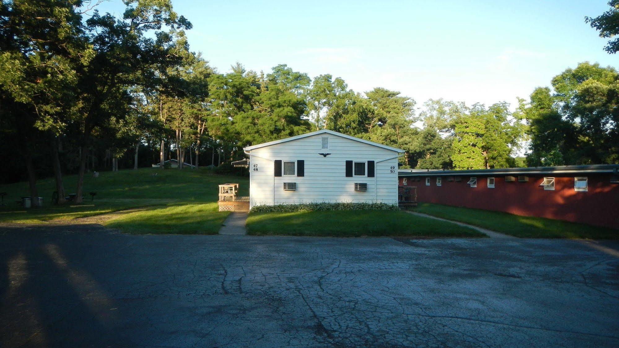 Indian Trail Motel Wisconsin Dells Zewnętrze zdjęcie