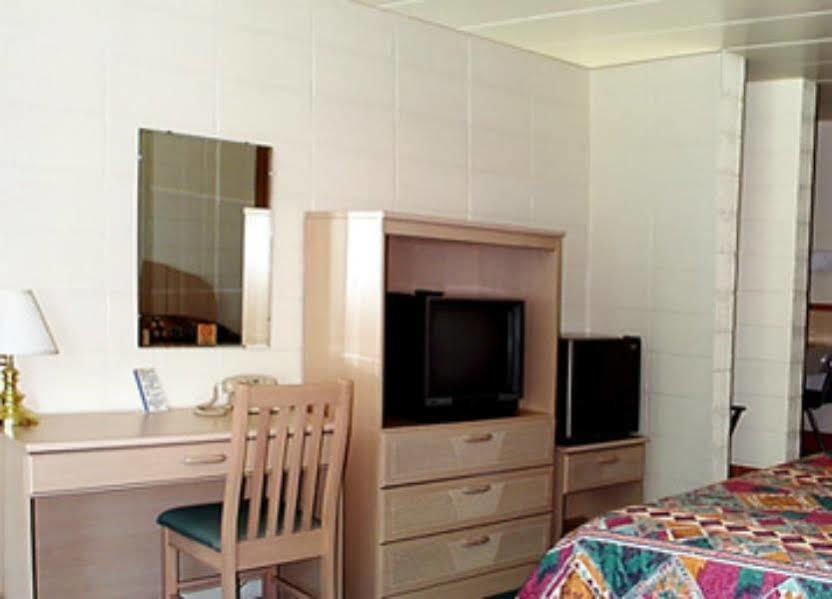 Indian Trail Motel Wisconsin Dells Zewnętrze zdjęcie