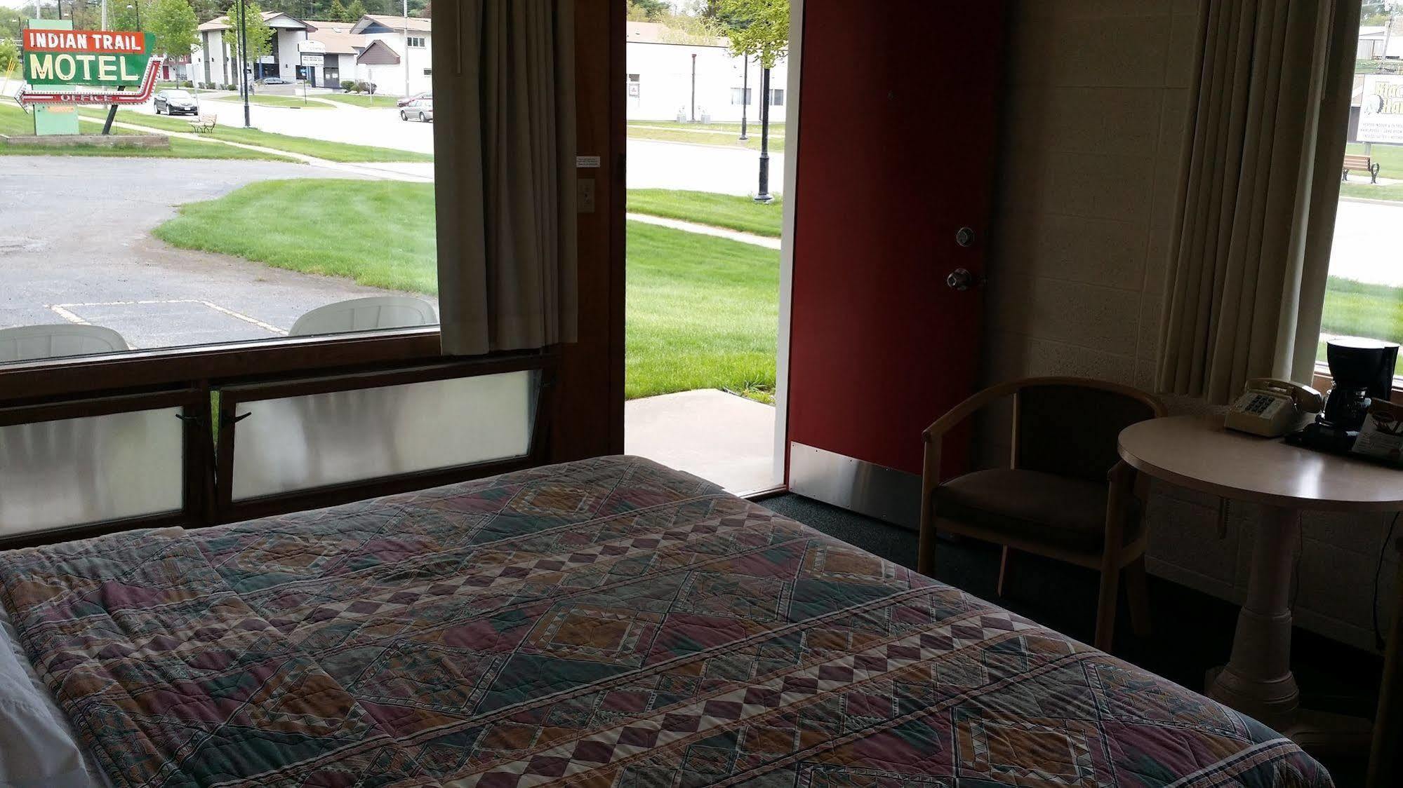 Indian Trail Motel Wisconsin Dells Zewnętrze zdjęcie