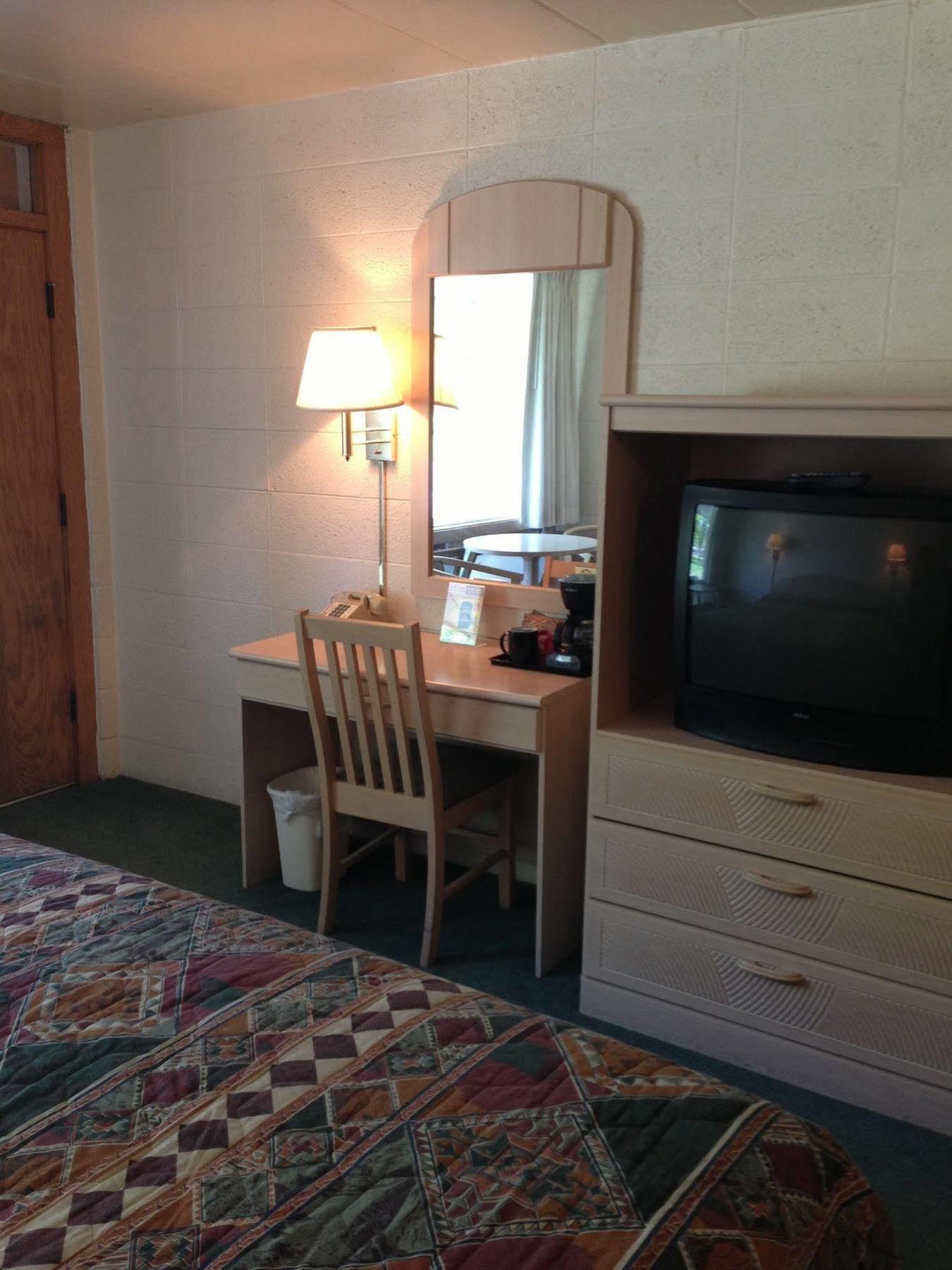 Indian Trail Motel Wisconsin Dells Zewnętrze zdjęcie